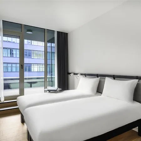 Ibis Stadium Hotel 3*