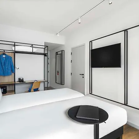 Ibis Stadium Otel *