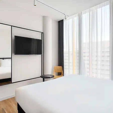 Ibis Stadium Otel *