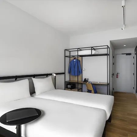 Ibis Stadium Szálloda 3*