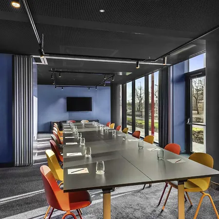 Ibis Stadium Hotel