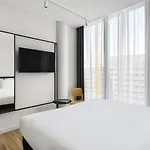 Отель Ibis Stadium 3*