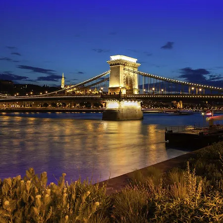 Otel Ibis Stadium 3*